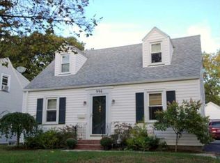 996 Bennington Dr, Rochester, NY 14616