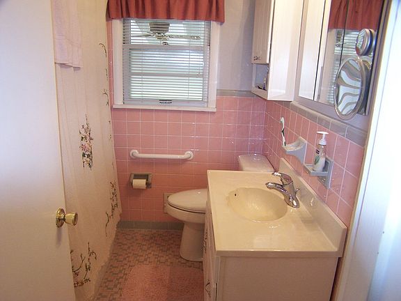 5th image of 5510 Pico Ln