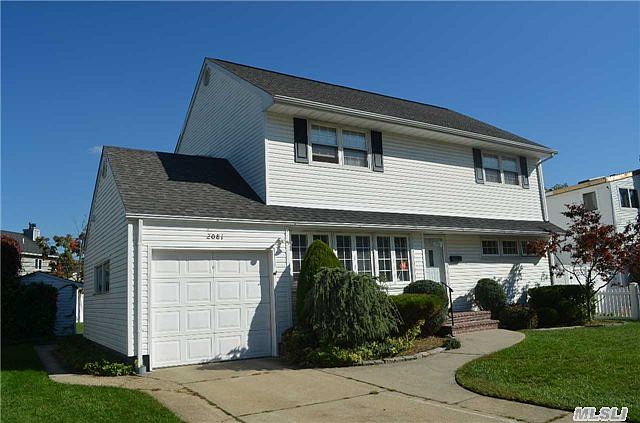 1st image of 2081 Alan Dr