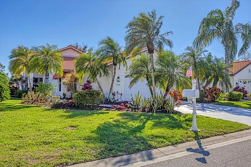 4998 Tamarack Trl Photo 1