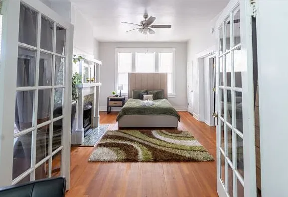 2 bed, 1000 sqft, $1,850 — Photo 4