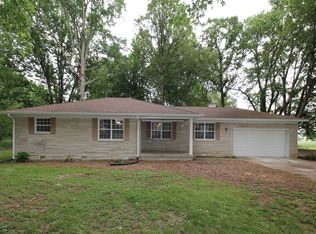 594 White Rd, Portland, TN 37148