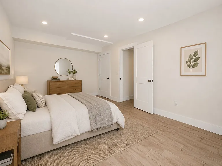 910 E 226th St #2 — Photo 5