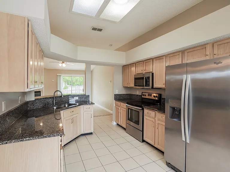7835 Longhorn Cir E — Photo 8
