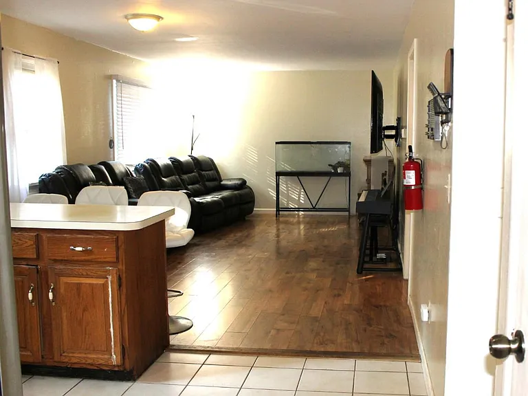 39 Independence Ct — Photo 10