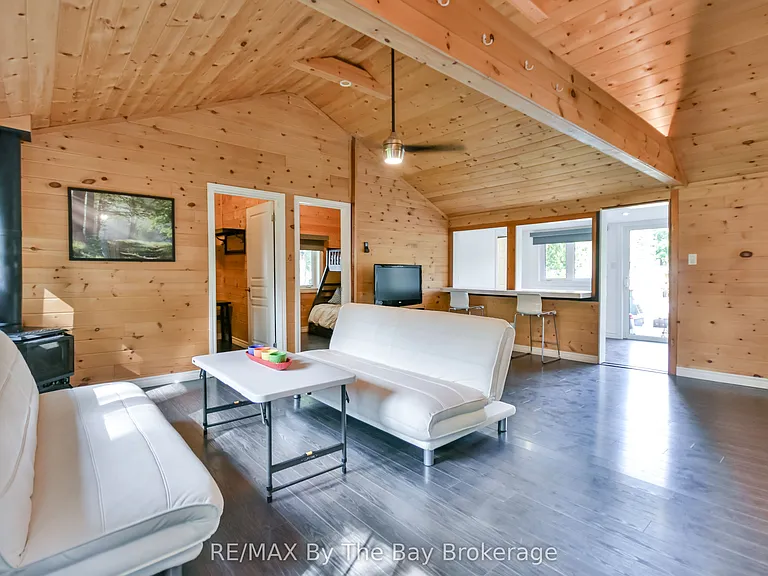 578 Oxbow Park Dr — Photo 15