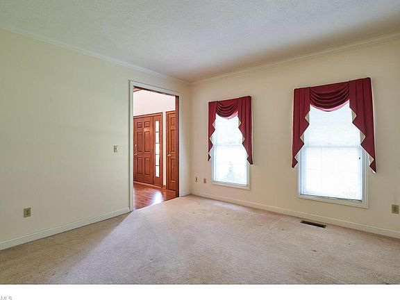 4th image of 441 Castle Pines Dr