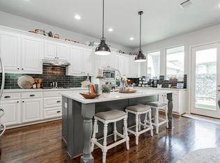 2853 Wellbourne Dr, Carrollton, TX 75006