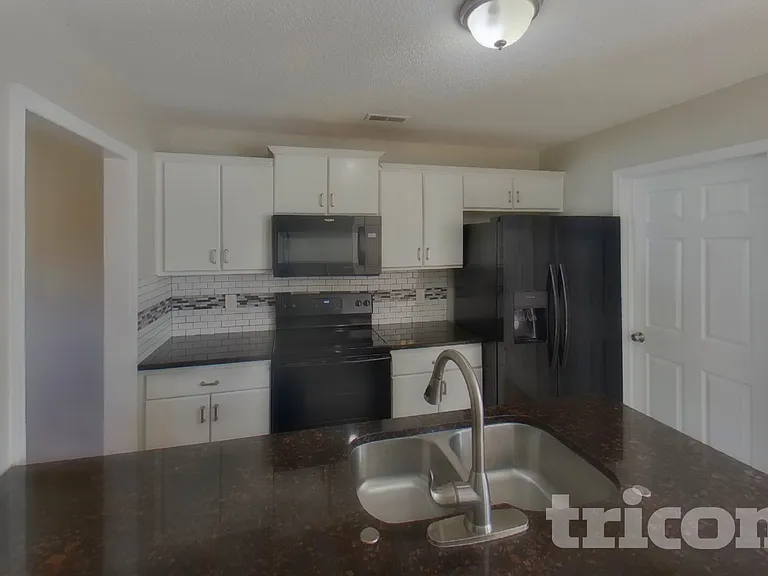 2743 Windwalker Ct — Photo 5