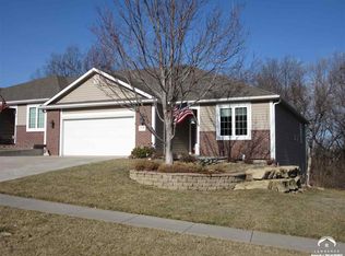 1129 SW Red Oaks Pl, Topeka, KS 66615