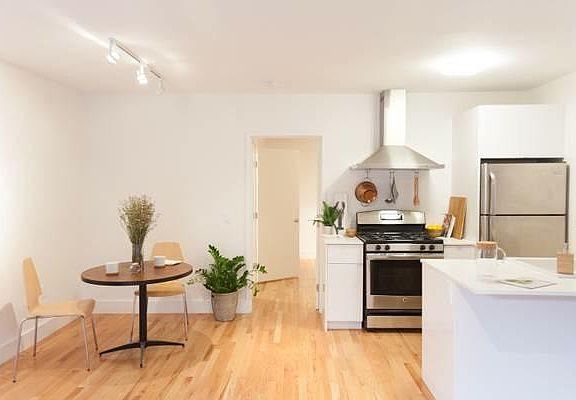 3rd image of 3108 London St