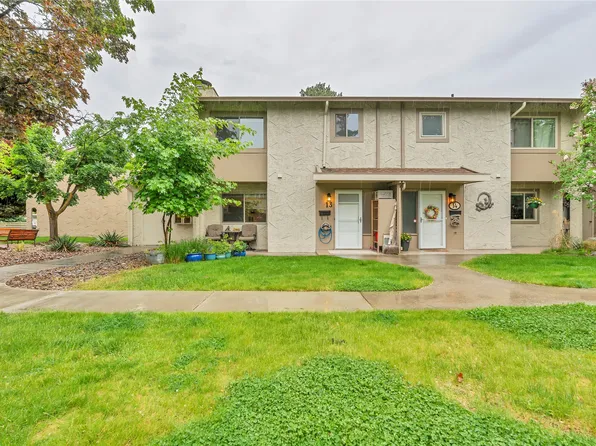 310 Yorkton Ave #13, Penticton, BC V2A 6Z8