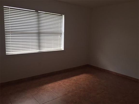3rd image of 10843 NW 7th St