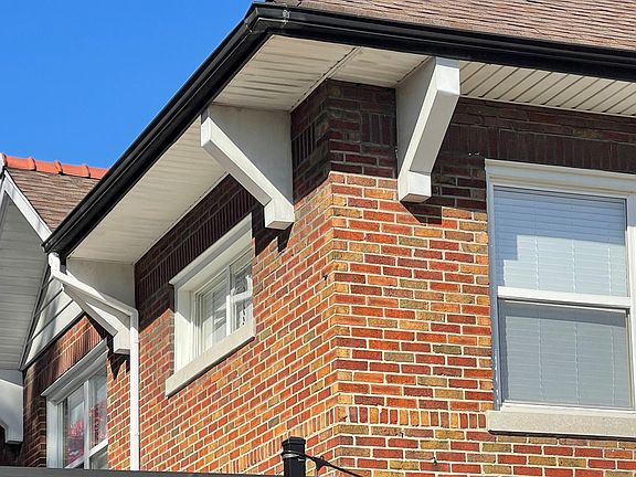 2nd image of 5861 S Kingshighway Blvd
