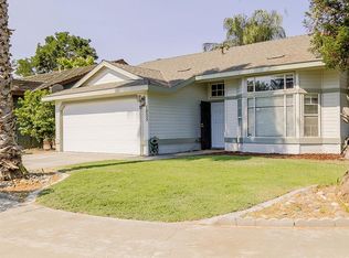 1805 Holliday St, Tulare, CA 93274