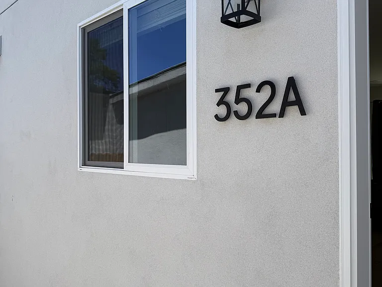 352A E Foothill Blvd #A — Photo 4