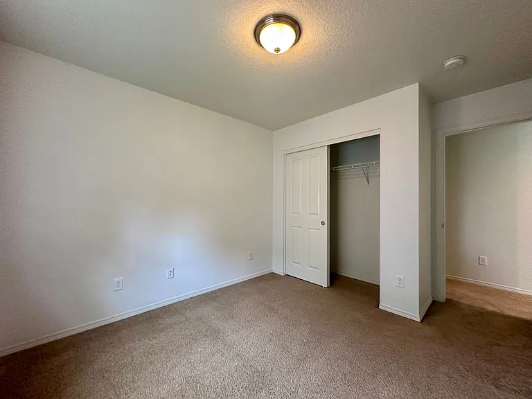 18885 Rose Rd — Photo 26