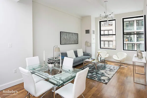 Sold by Sotheby's International Realty | media 2