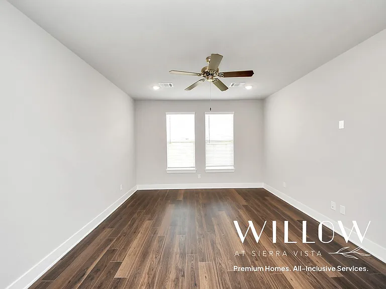 10518 Moon Valley Ln — Photo 24