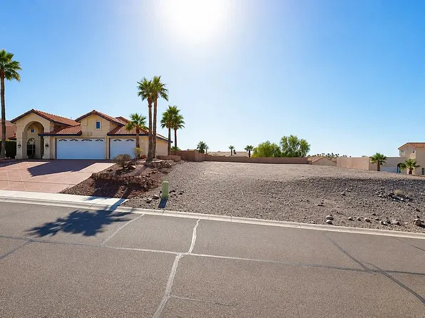 2070 Jo Ann Ave, Bullhead City, AZ 86442