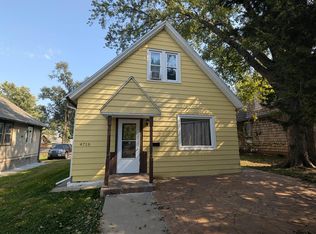 4719 S 18th St, Omaha, NE 68107