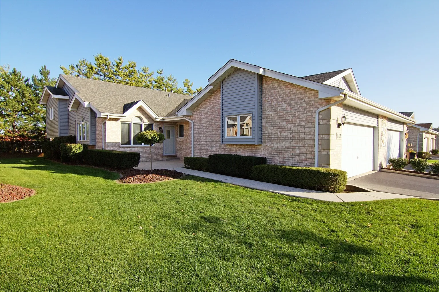 16225 Lake Villa Ave photo 1
