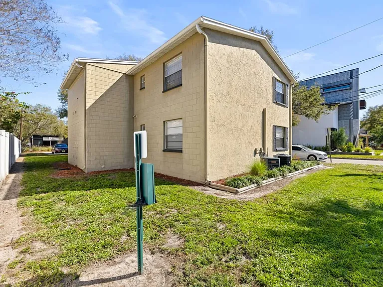 310 S Orleans Ave — Photo 17