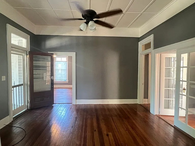 310 Central Ave — Photo 4
