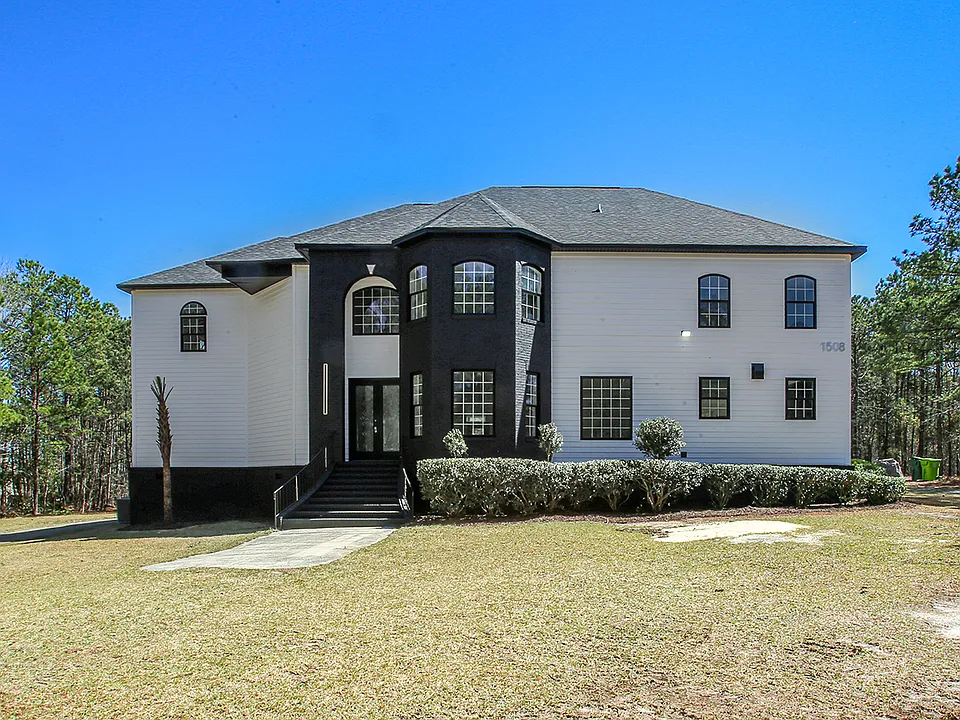 1508 Mullis Rd