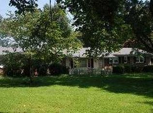 2201 Holders Cove Rd, Winchester, TN 37398