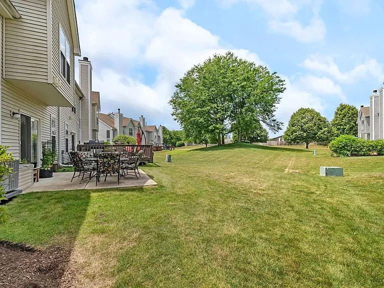 2173 Rossiter Pkwy — Photo 20
