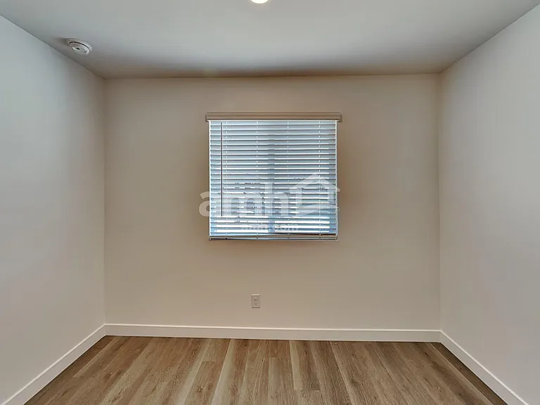 6312 W Calle Bilboa — Photo 17