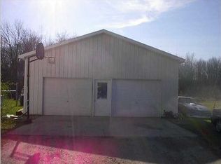 2829 W Fleck Rd, Six Lakes, MI 48886