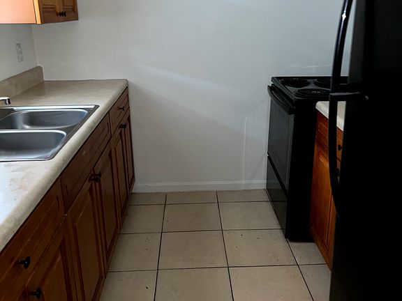 4th image of 7619 Indian Lakes Dr APT 3