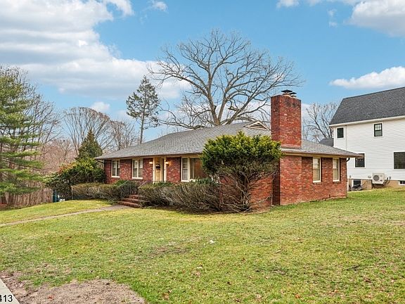 3rd image of 80-84 Squaw Brook Rd