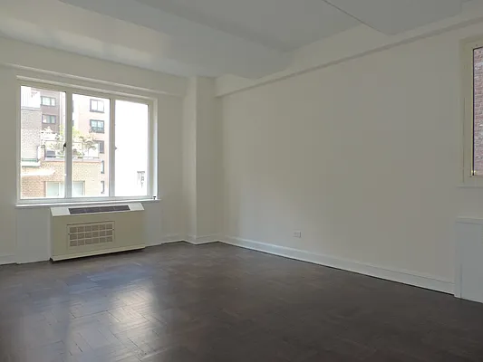 Rented by essential NEW YORK Real Estate | media 19