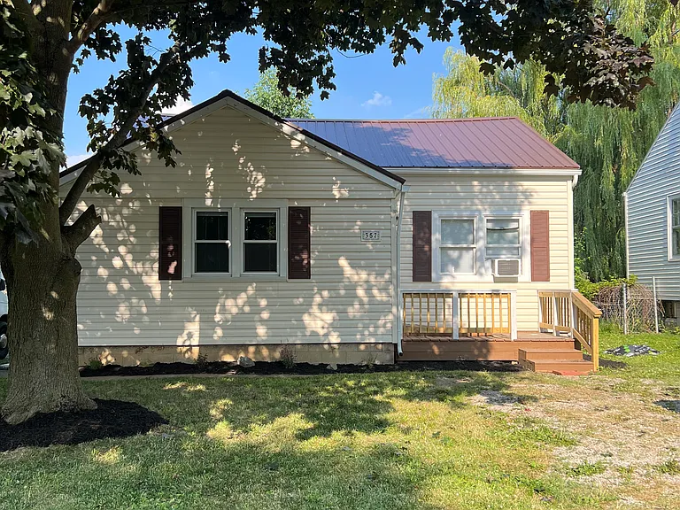 357 Erie Rd — Photo 1