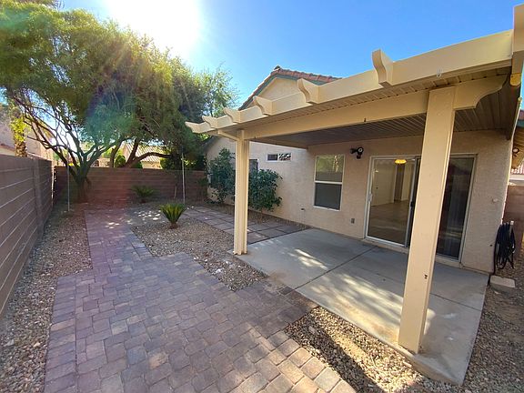 3rd image of 3342 Famiglia Dr