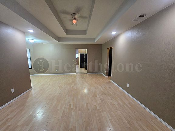 5th image of 1307 Gidding St