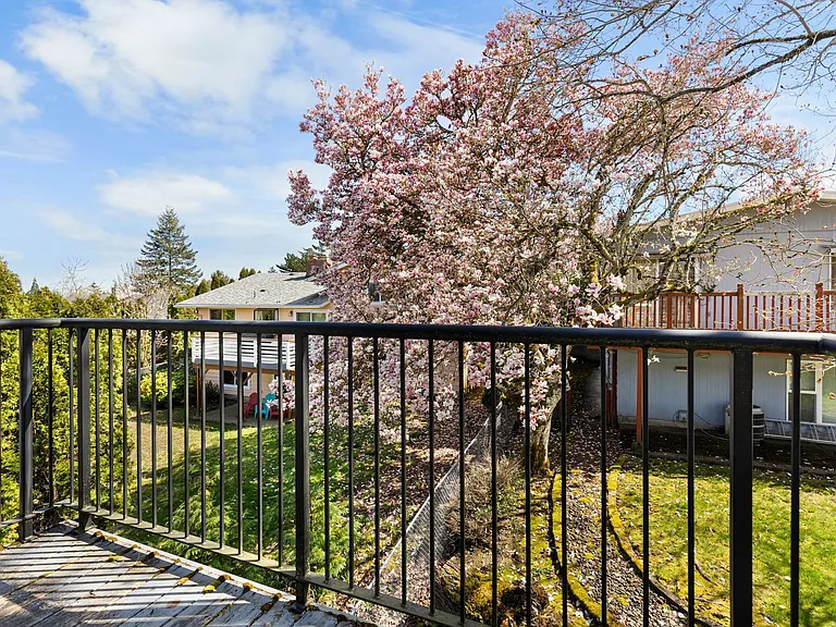 9746 SW 34th Pl #7 — Photo 19