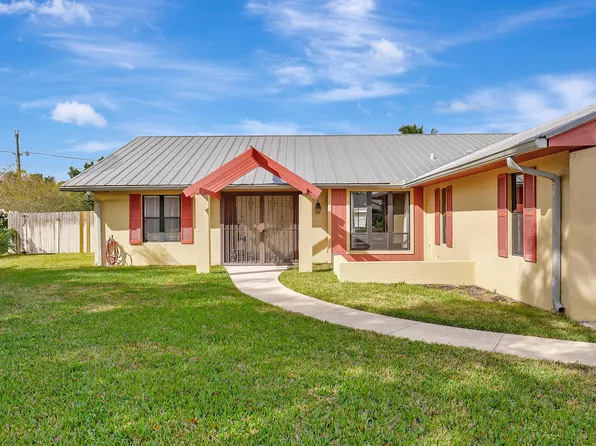 123 NE Caprona Avenue, Port St Lucie, FL 34983