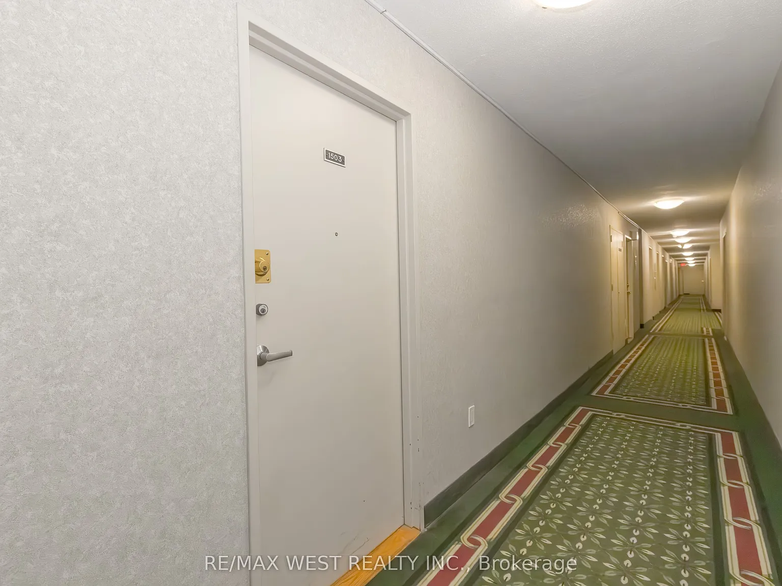 3 bed, $2,900 — Photo 4