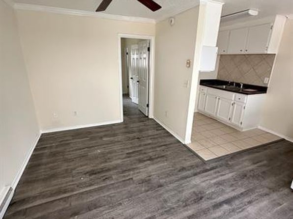Apartment For Rent Near Pleasant Valley