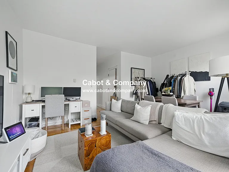 102 Appleton St #3 — Photo 3