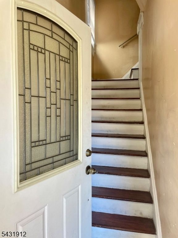 171 Carolina Ave, Irvington, NJ - View 3
