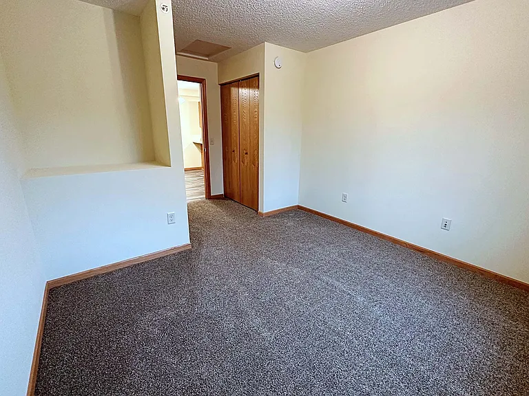 Arcade Estates West — Photo 60