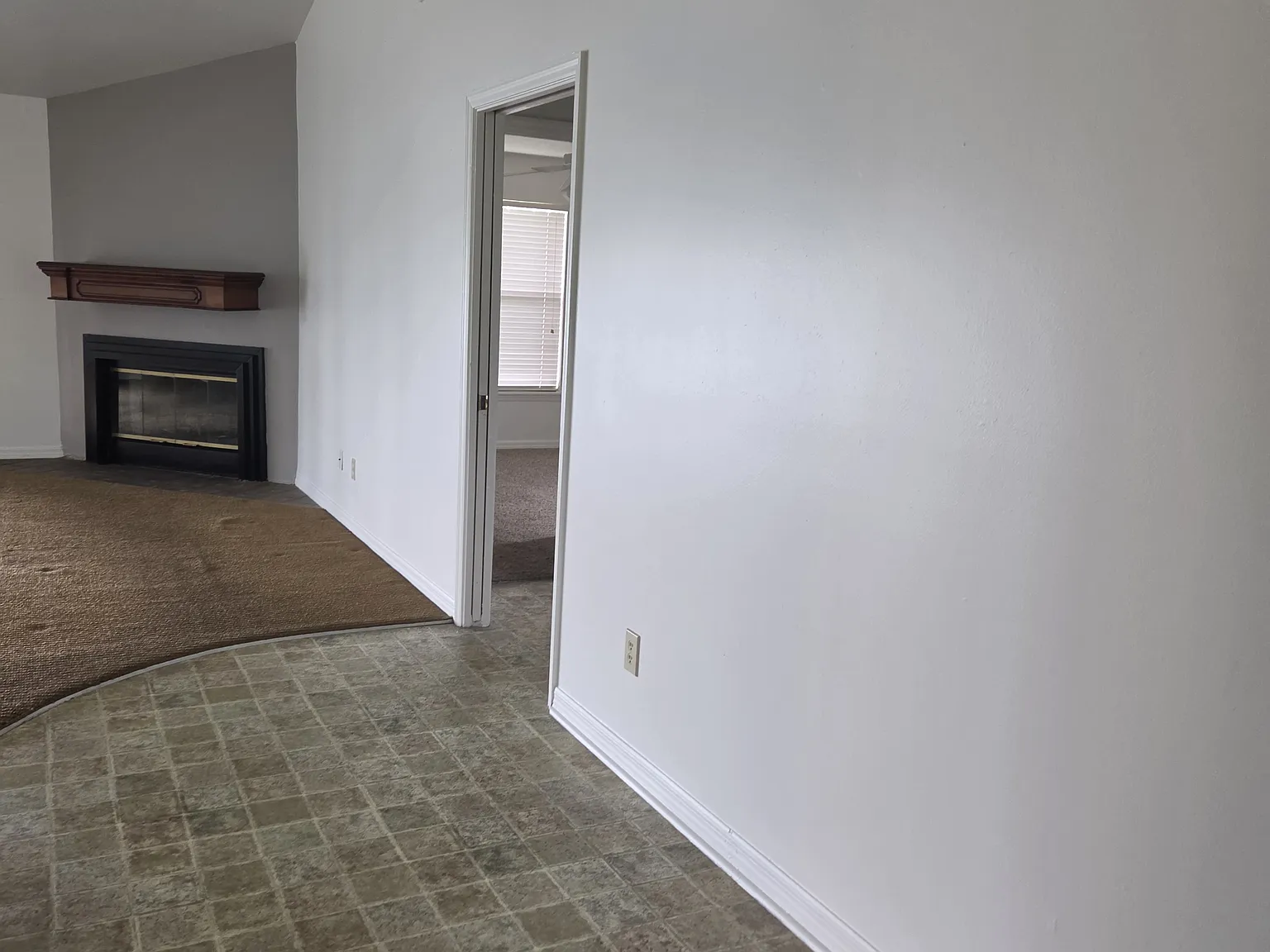 2138 SW Alminar St — Photo 3