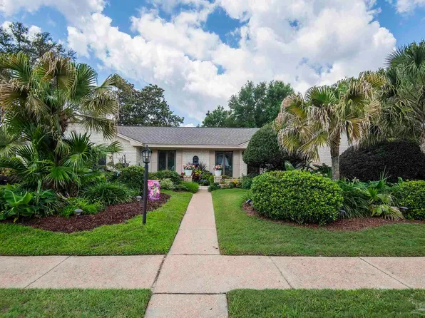 4249 Futura Dr, Pensacola, FL 32504