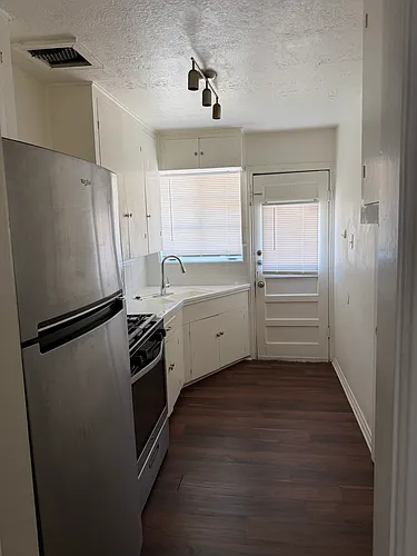 1616 W Alabama St #2 Photo 1