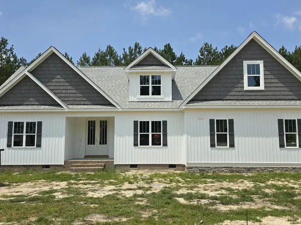 98 Freedom Ridge Dr, Smithfield, NC 27577